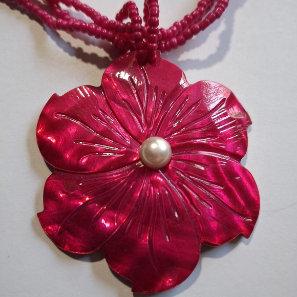 Pink Shell Flower Necklace Set - Picture 2 of 6